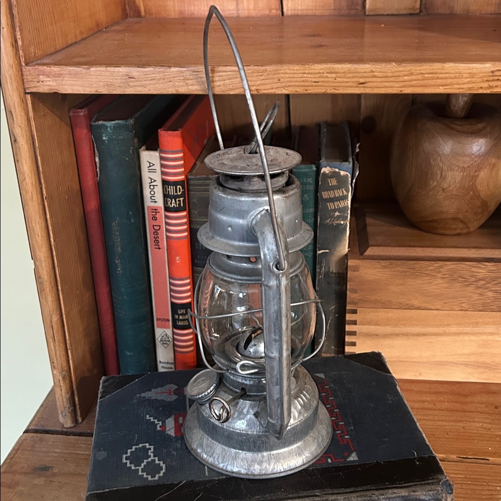 VINTAGE Dietz No. 50 Comet Lantern - Picture 8 of 11